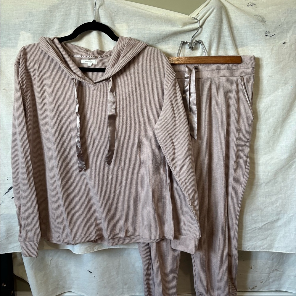 Cozy Ribbed mauve lounge set